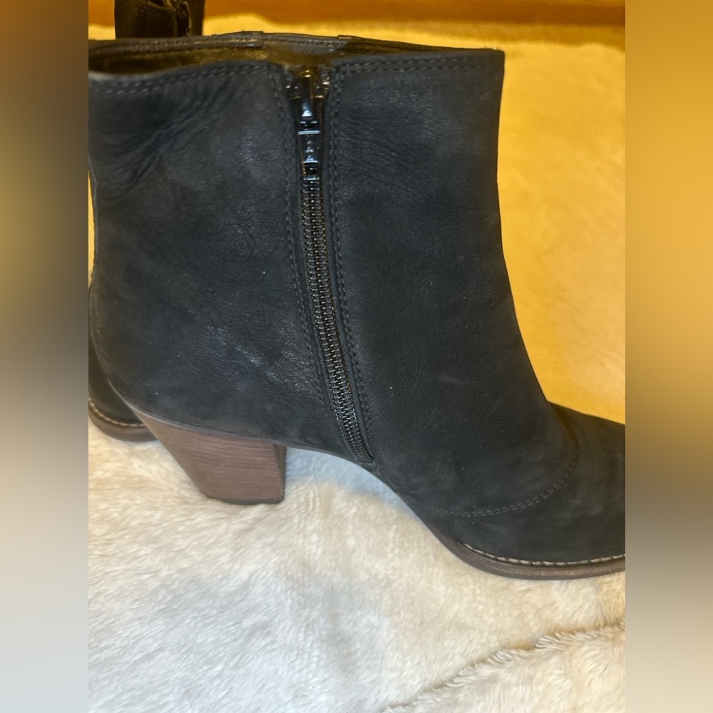 Peter Grimm, size 6, made with all genuine leather